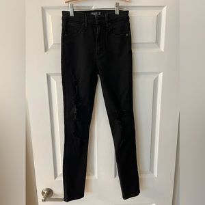 EUC Size 00 / 24 Abercrombie and Fitch black skinny high rise jeans
